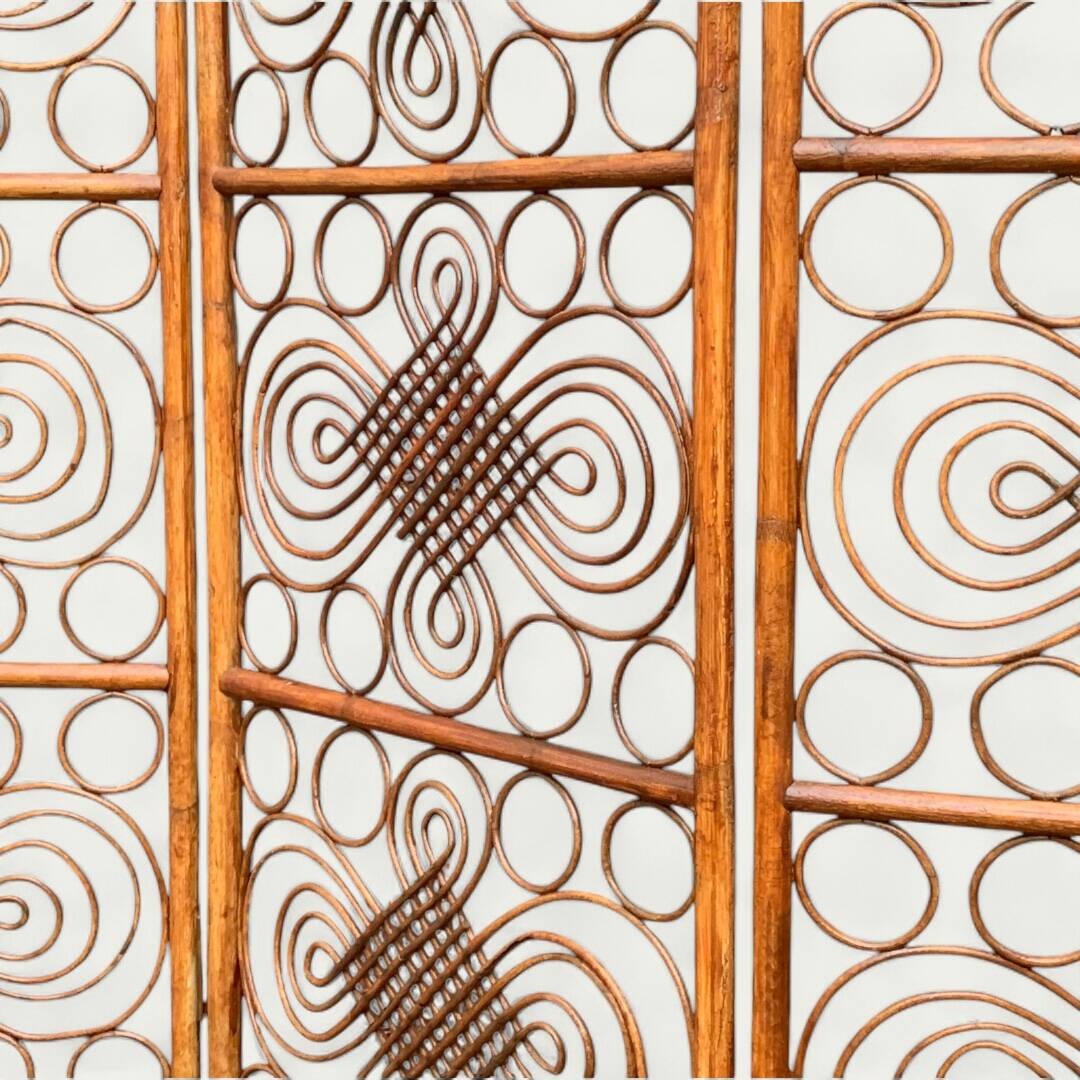 Vintage 1960s Curved Rattan Screen