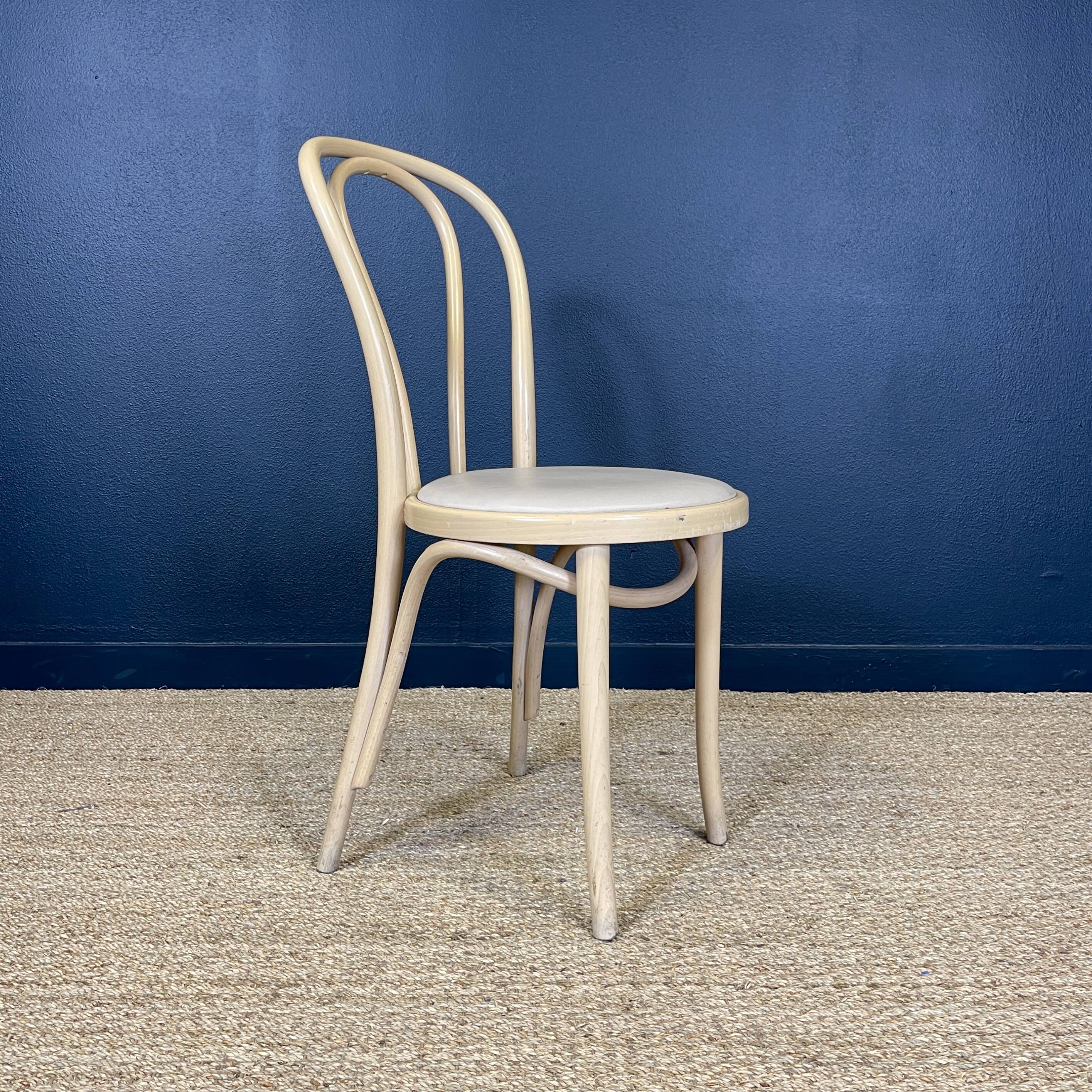 Set of 12 bistro chairs in light curved wood & skai GO IN Germany