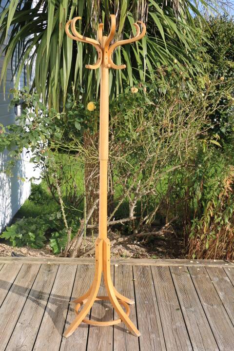 Baumann parrot coat rack simple clear