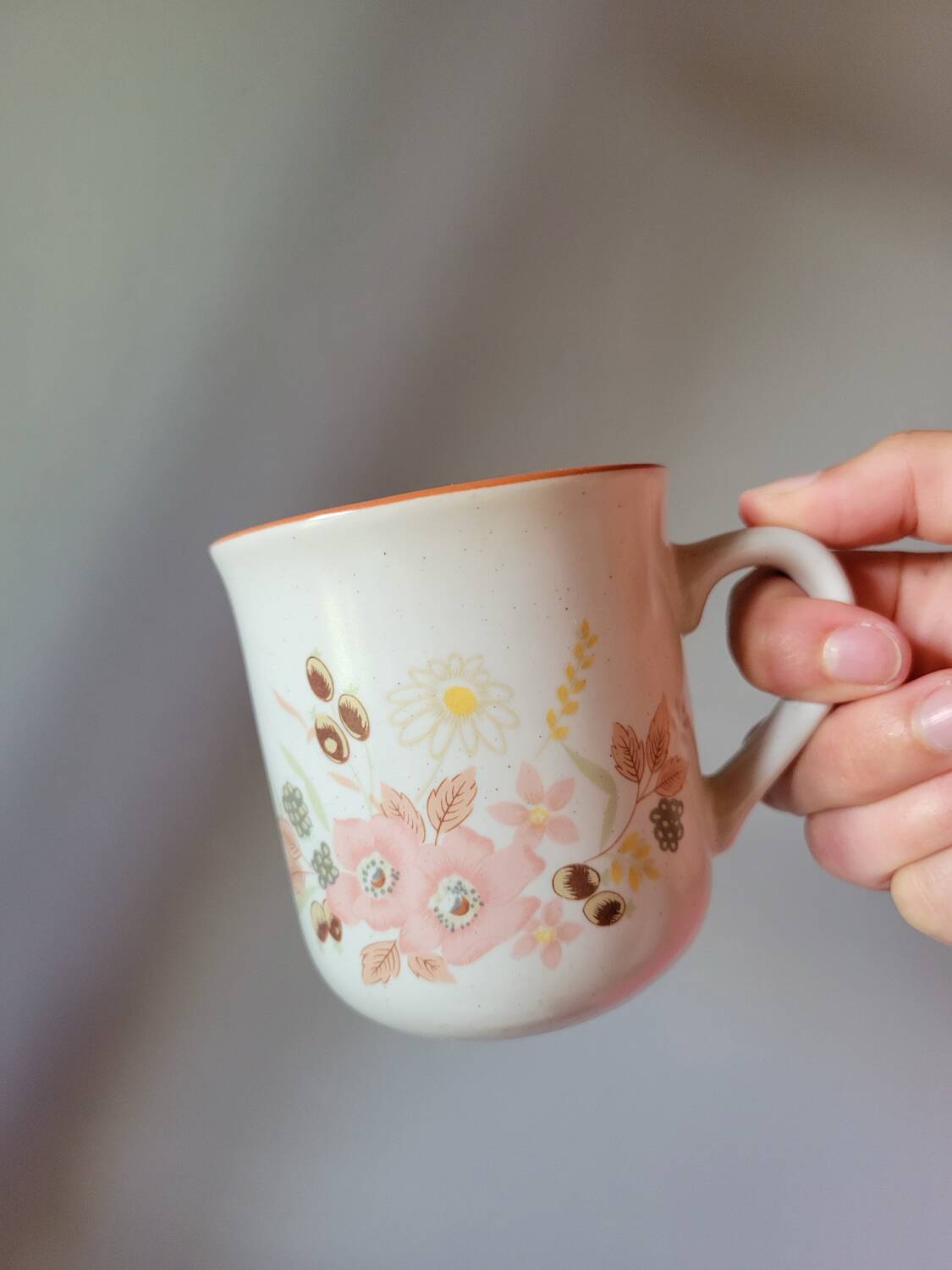 Flowery mugs