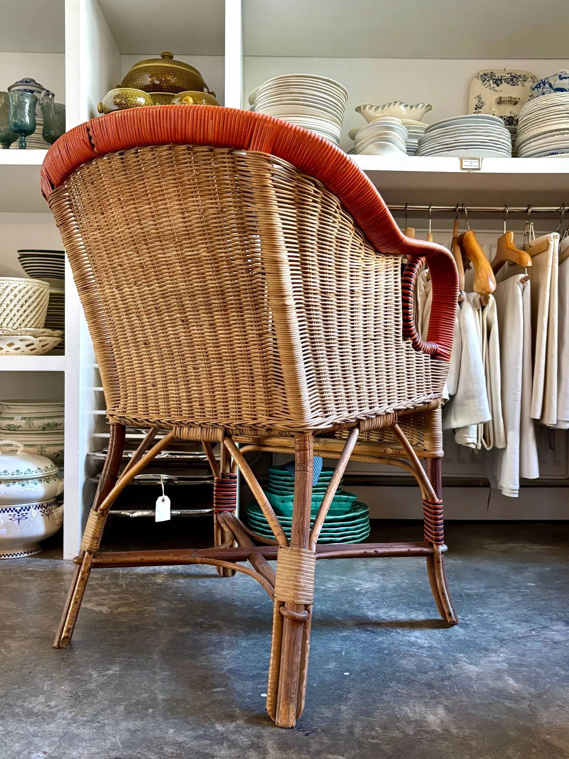 Fauteuil en rotin tressé