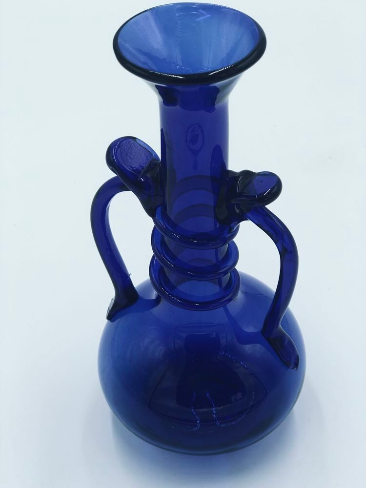 Vase en verre bleu , Art Nouveau