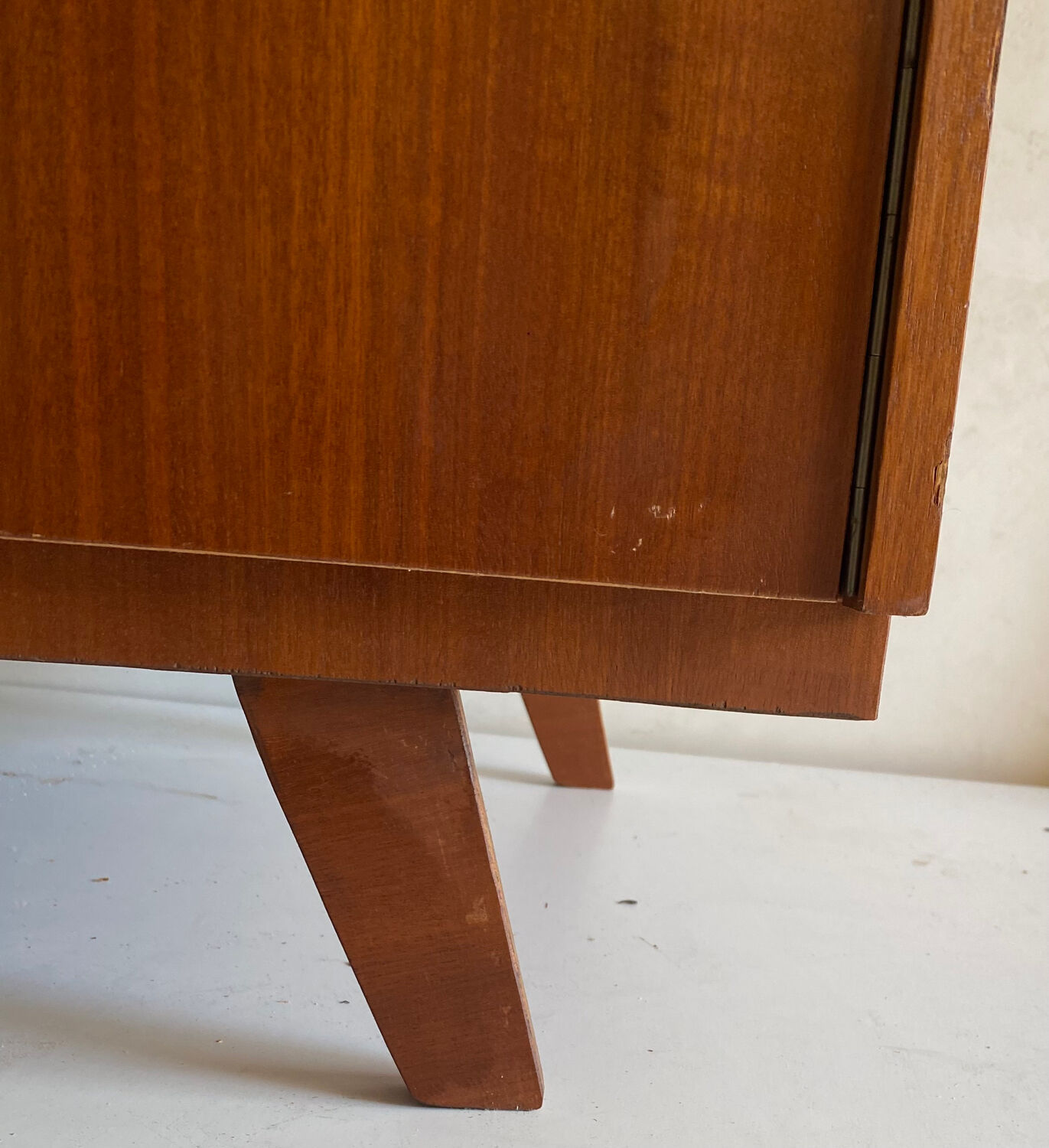 Vintage wardrobe feet compass