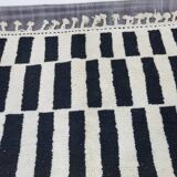 Moroccan handcrafted rug 250cm x 150cm