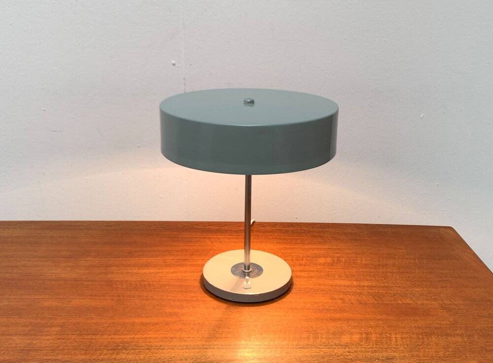Minimalist table lamp model RV-41 Hungarian mid-century CCCP by Szarvasi Vas-Fémipari, 1960s