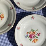 Lot d’assiettes anciennes motif fleurs