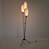 Lampadaire trépied en verre opalin et laiton, Italie, années 1950