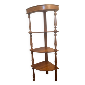 Corner shelf