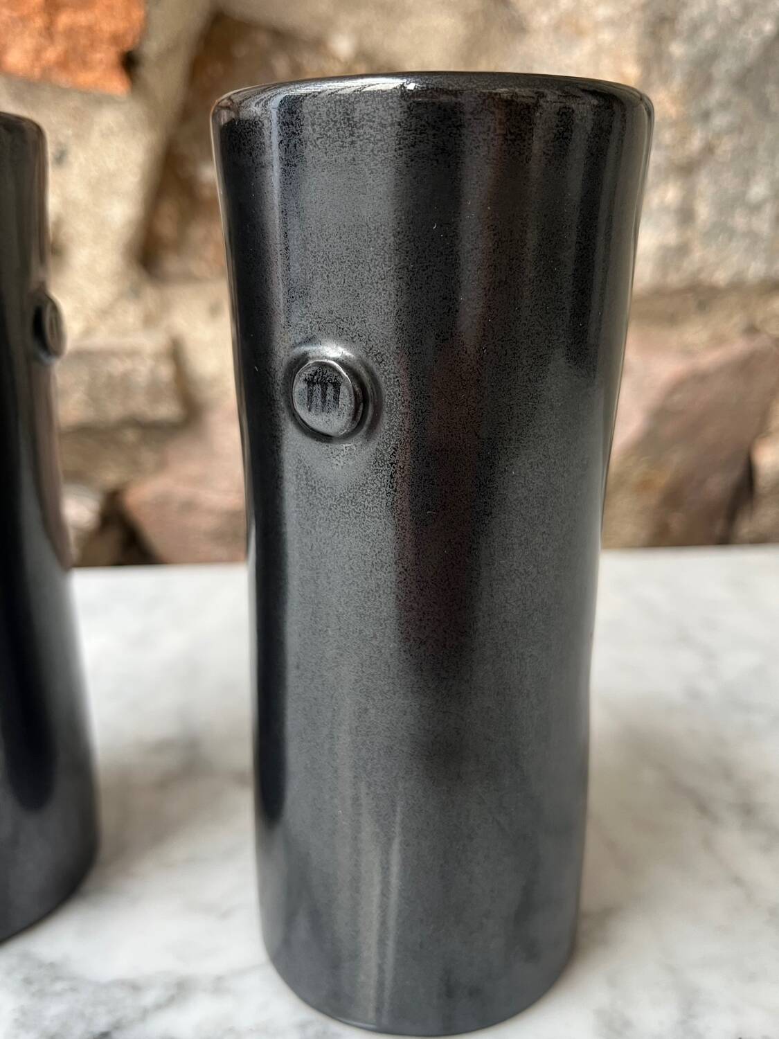 Set 2 tasses / mugs hauts émail anthracite foncé