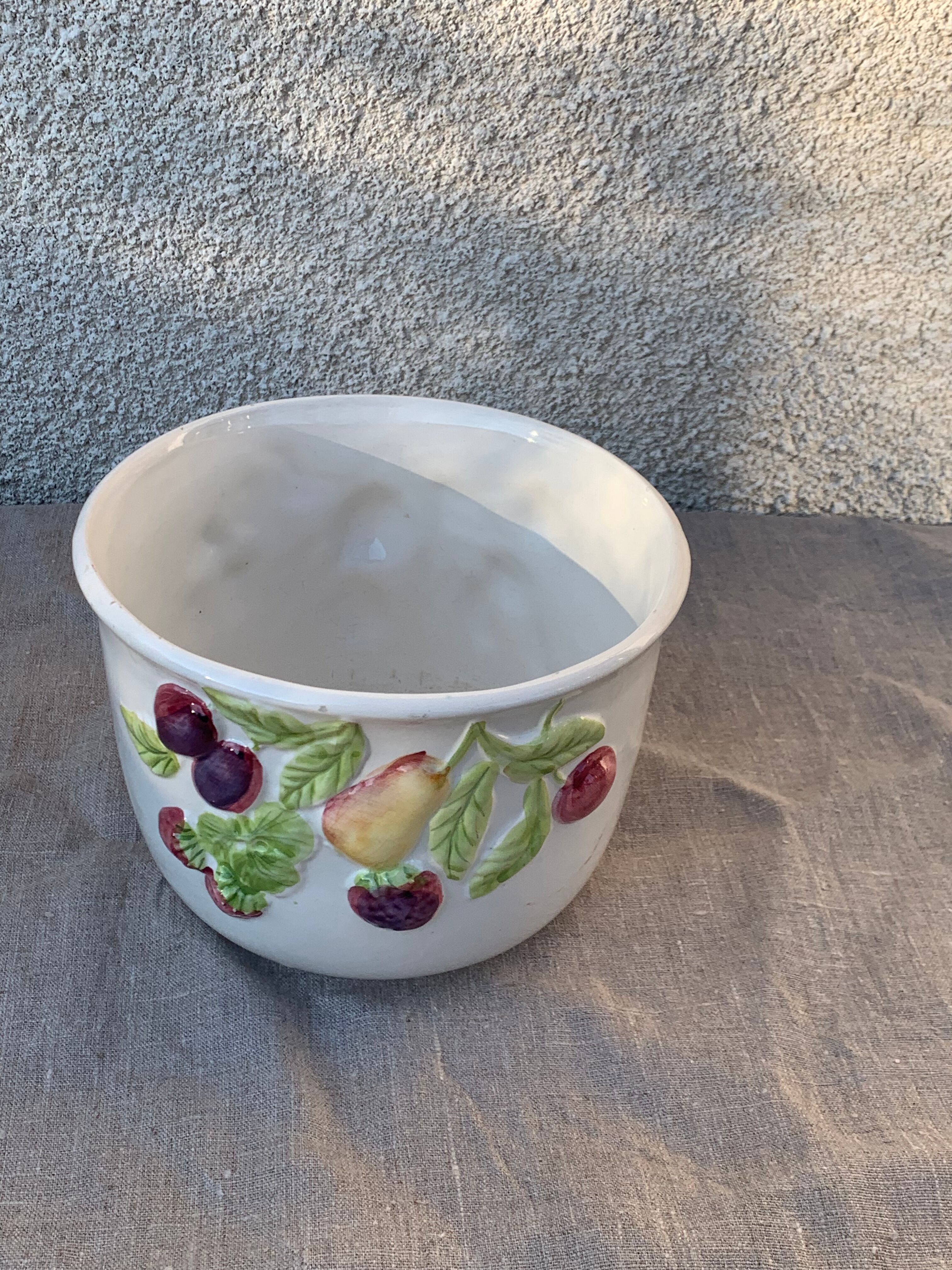 Cache pot glazed ceramic slip vintage fruits
