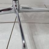 Fauteuil EA208 soft pad Charles et Ray Eames édition Herman Miller