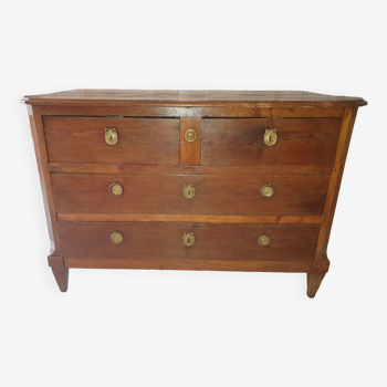 Oak chest of drawers