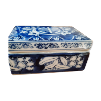Chinese box