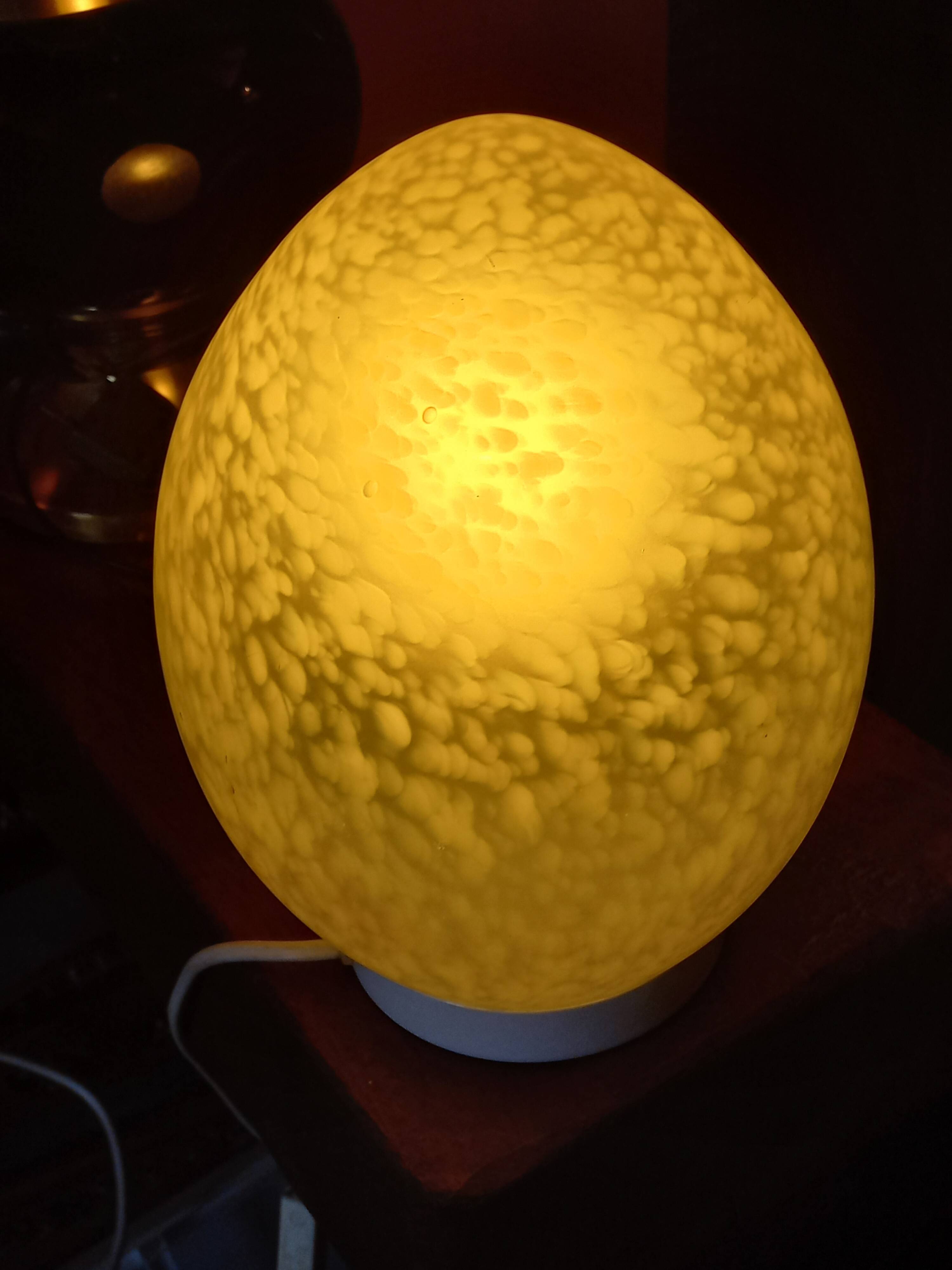 Speckled glass egg lamp by Vianne from the 1980s.