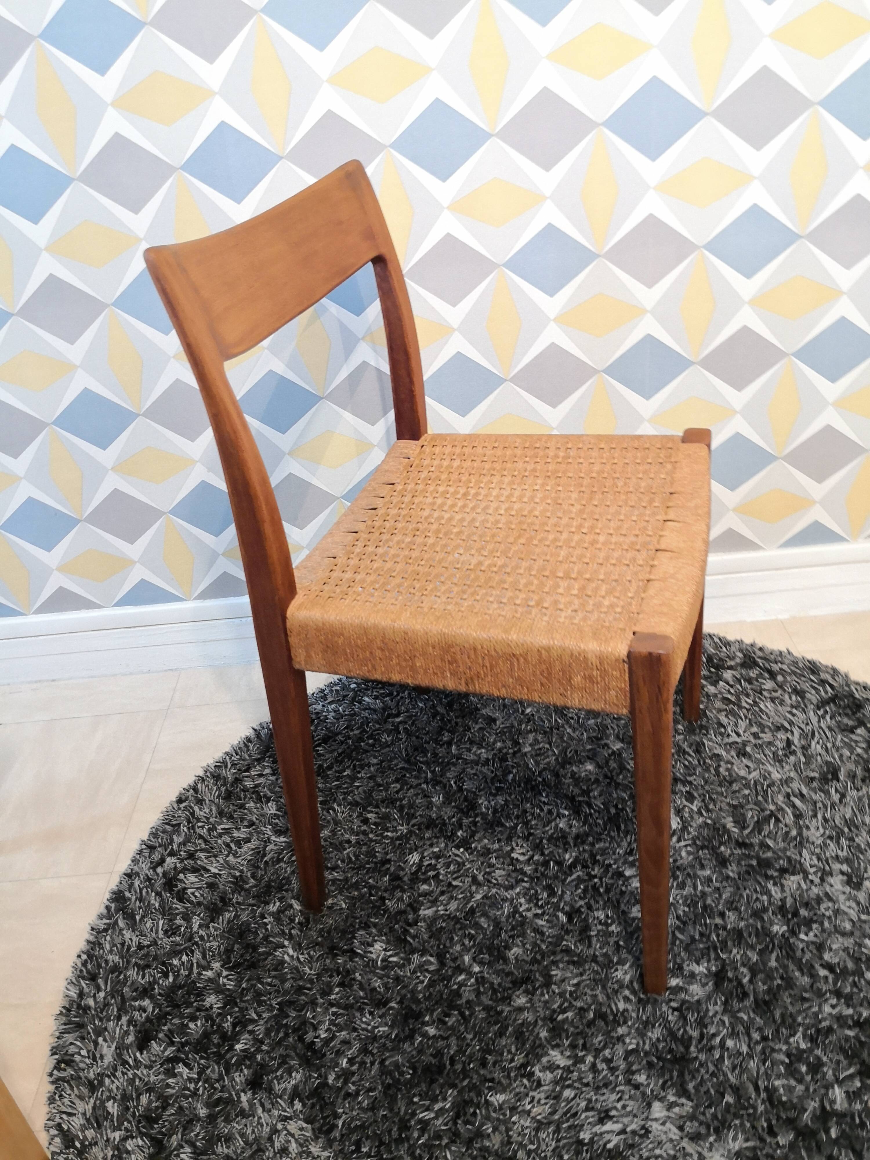Chaise scandinave Niels Otto Moller en teck