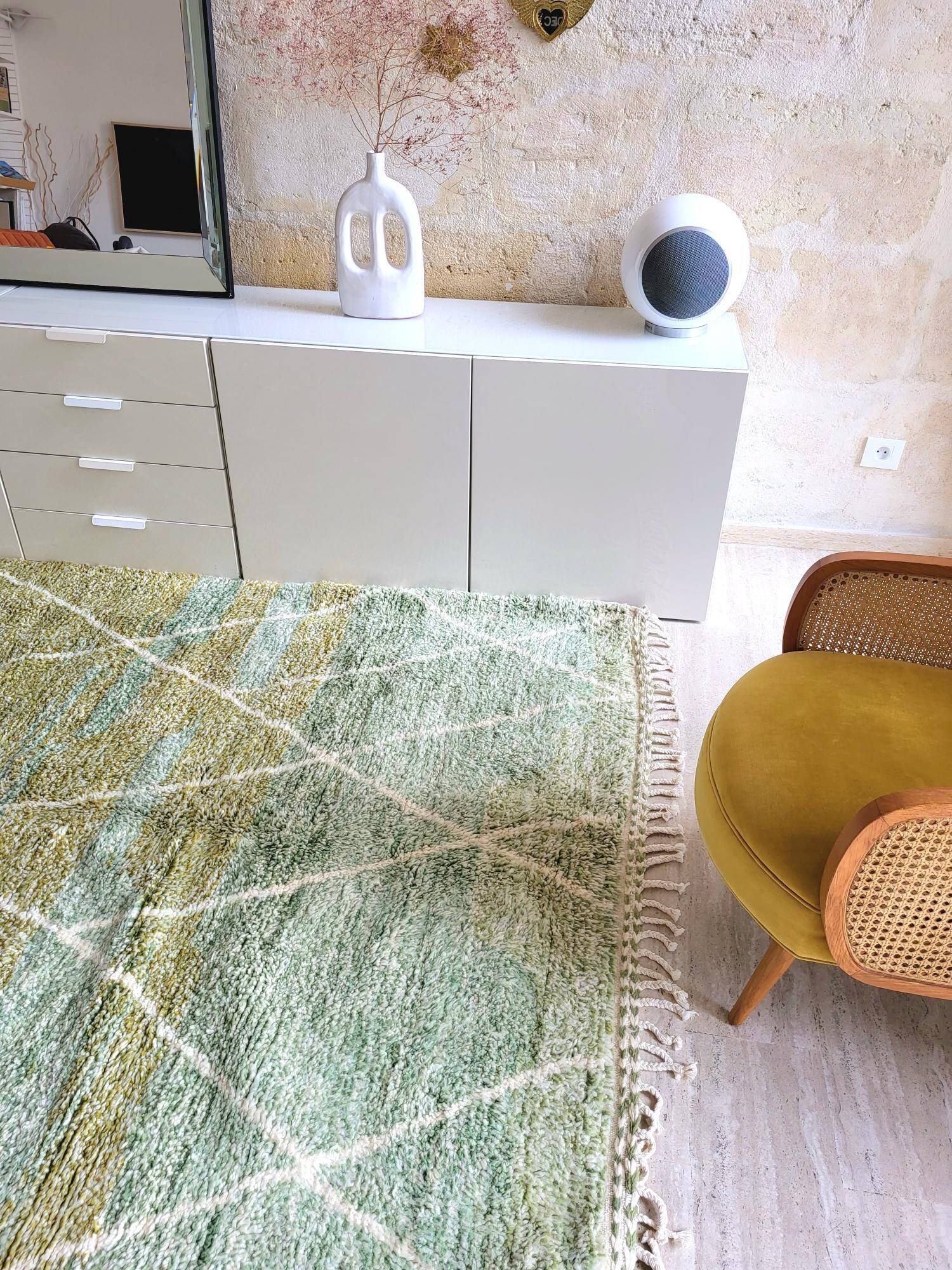 Green Beni Ouarain Berber rug with white diamonds