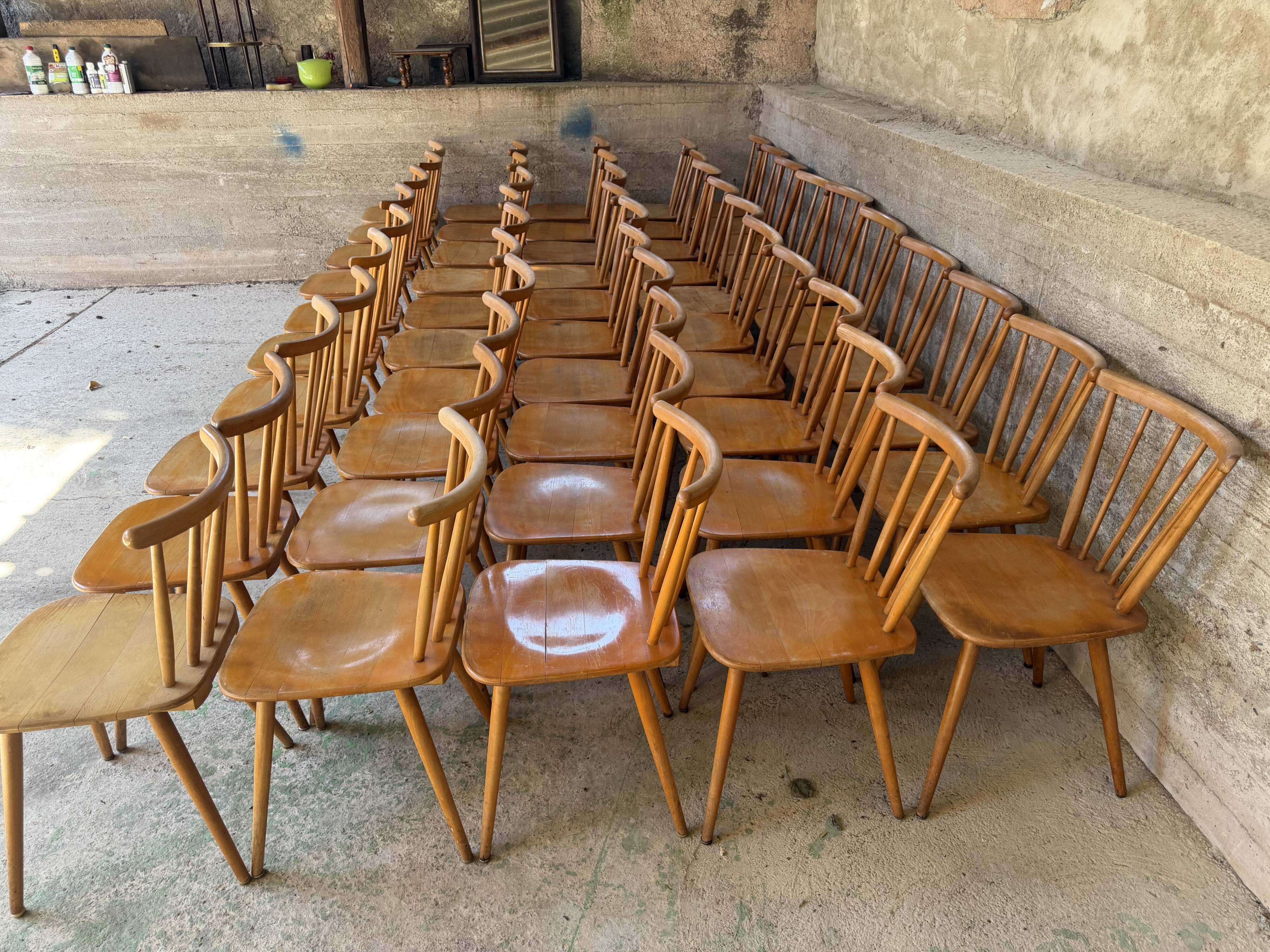 Lot de 50 chaises bistrot design scandinave