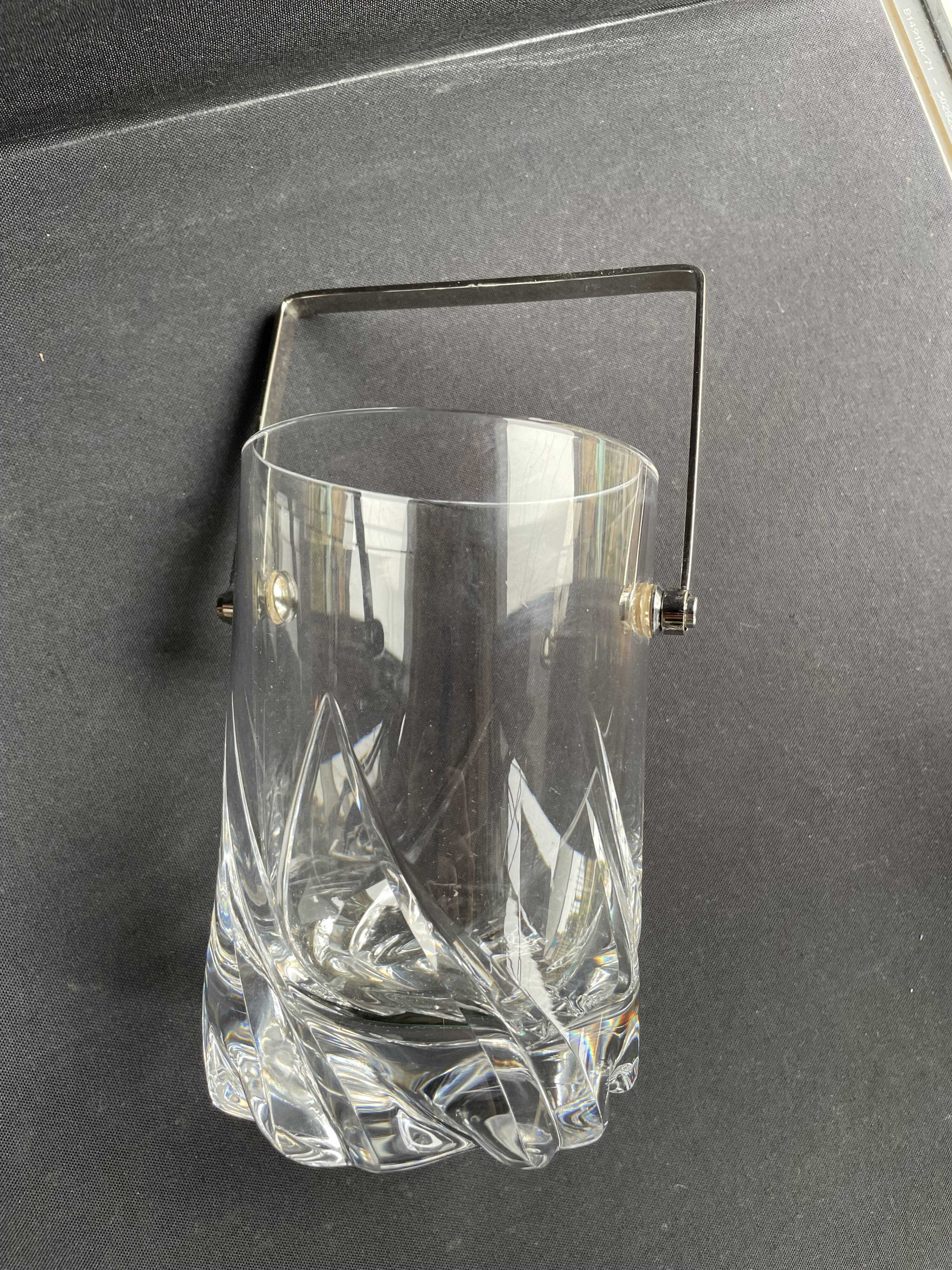 Daum ice bucket Bléneau service