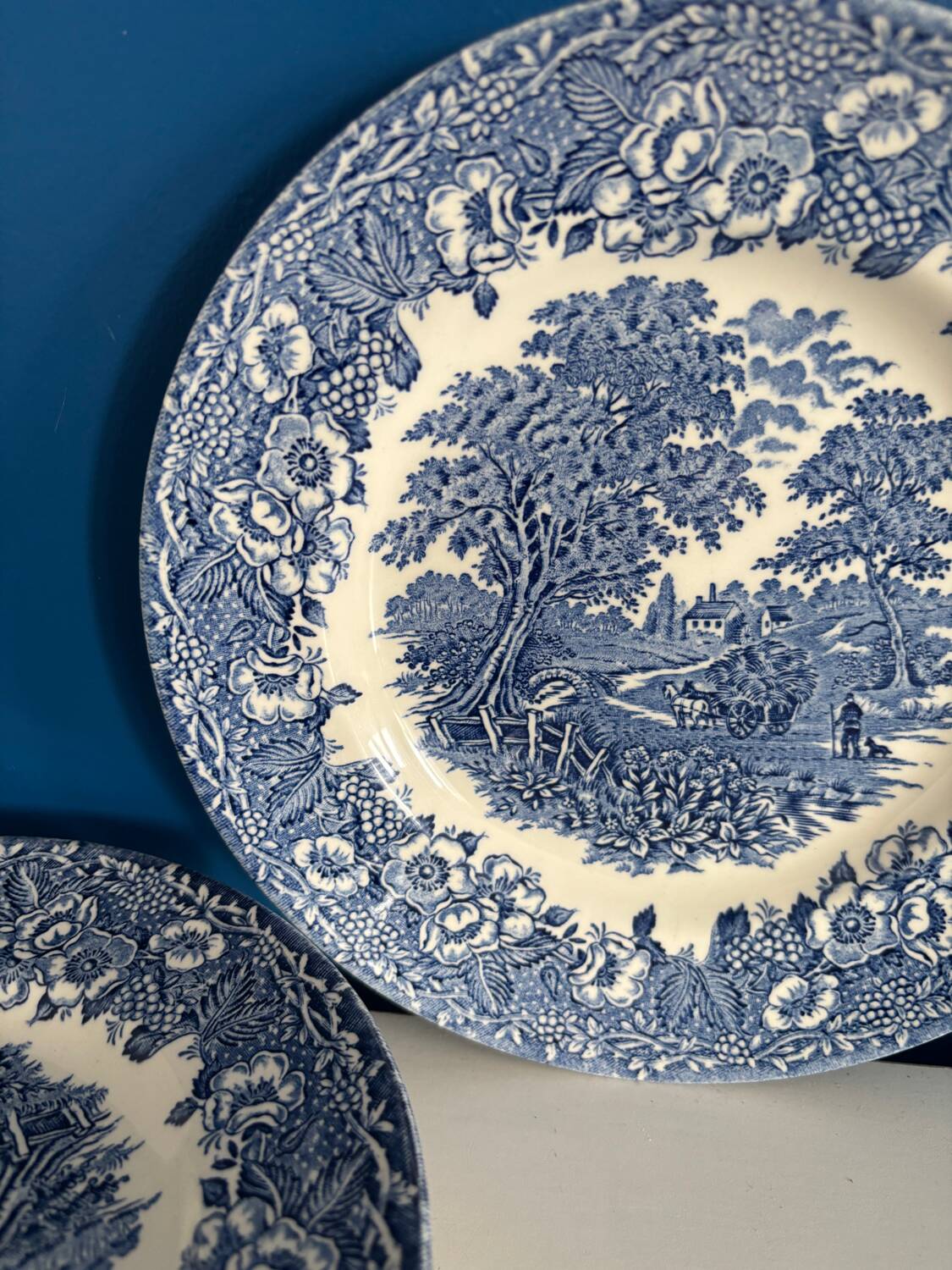 Set of 4 vintage English porcelain dessert plates with blue cha decor