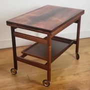 Trolley danois extensible par Kurt Østervig pour Jason Møbler en palissandre.
