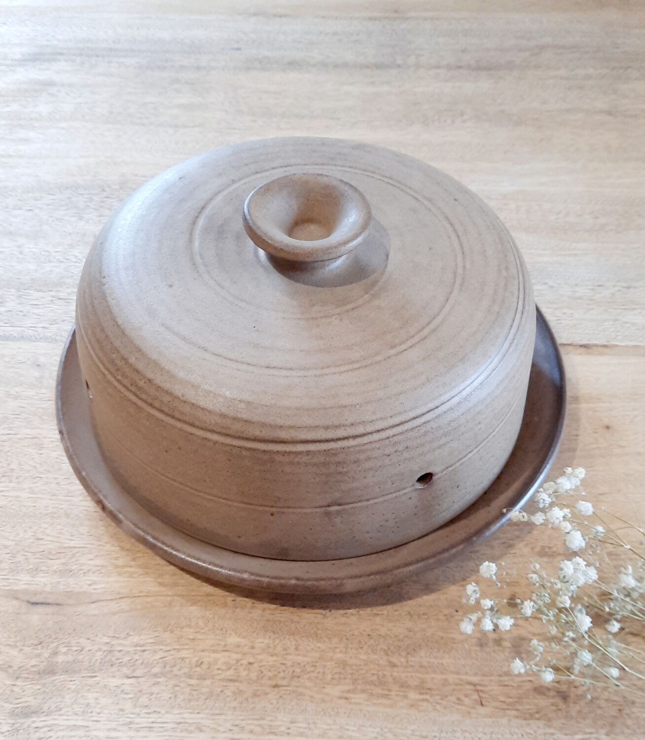 Vallauris sandstone bell