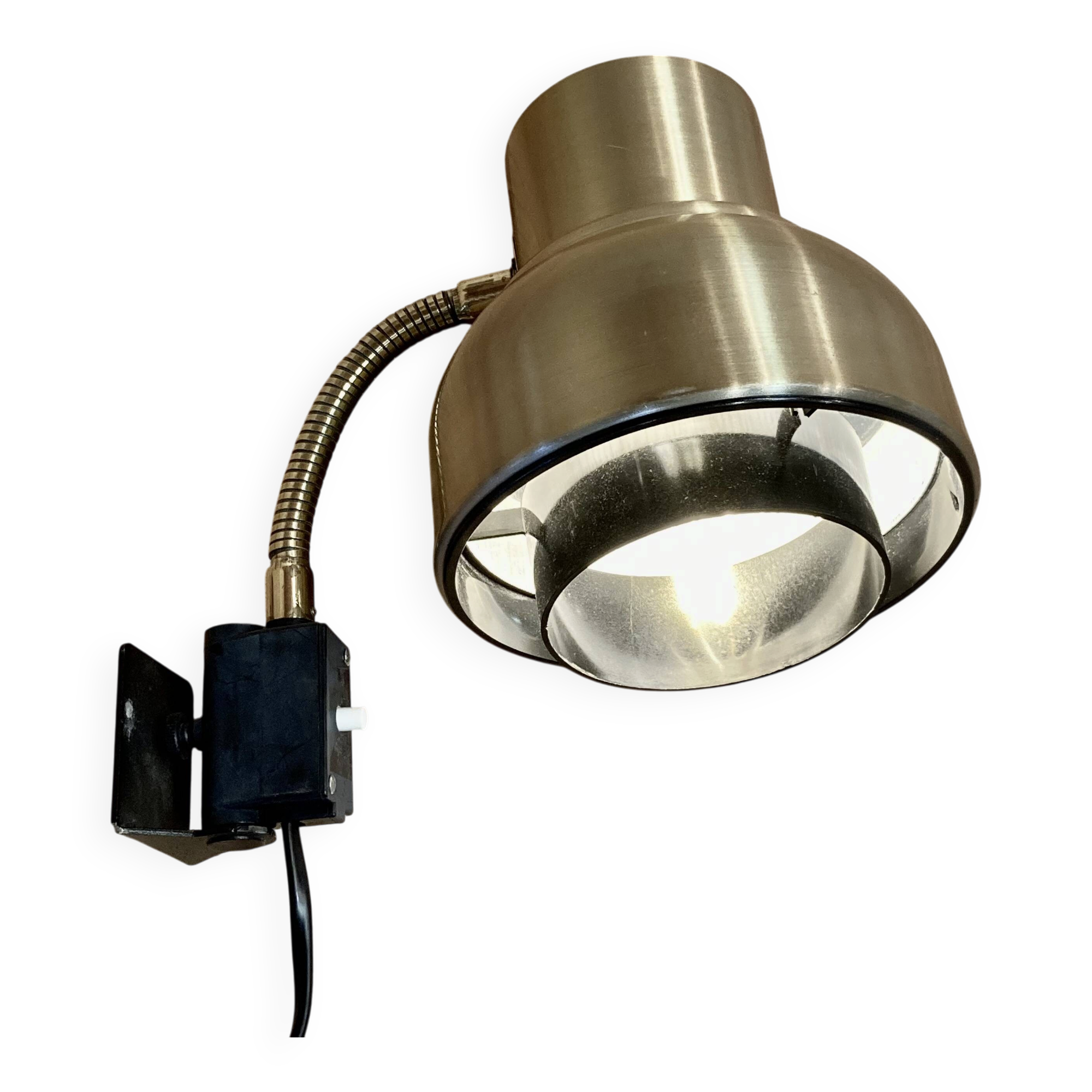 Modular metal applique "scandinavian design".
