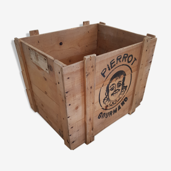 Former pierrot Gourmand wood crate