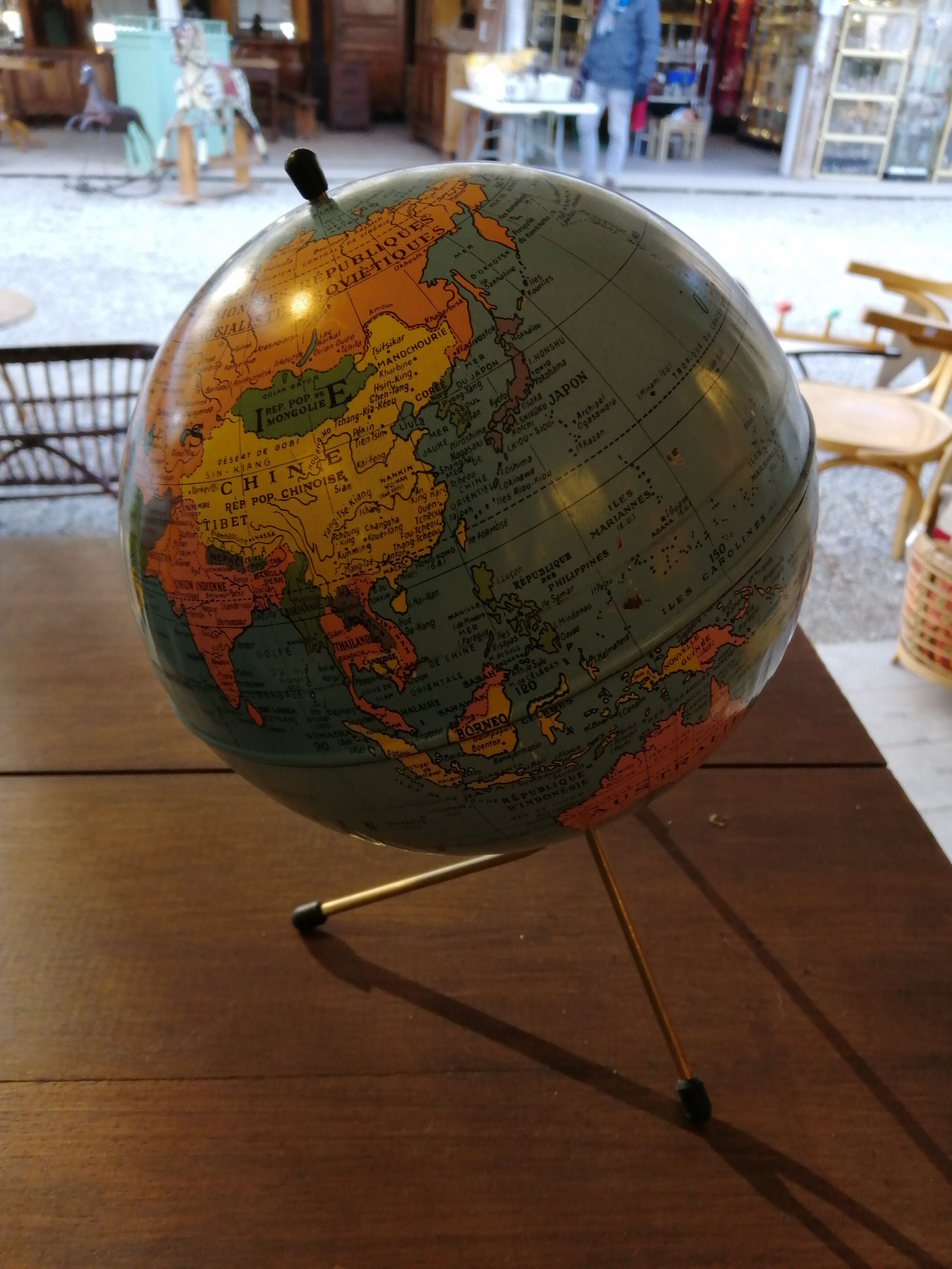 Taride World Map 60s