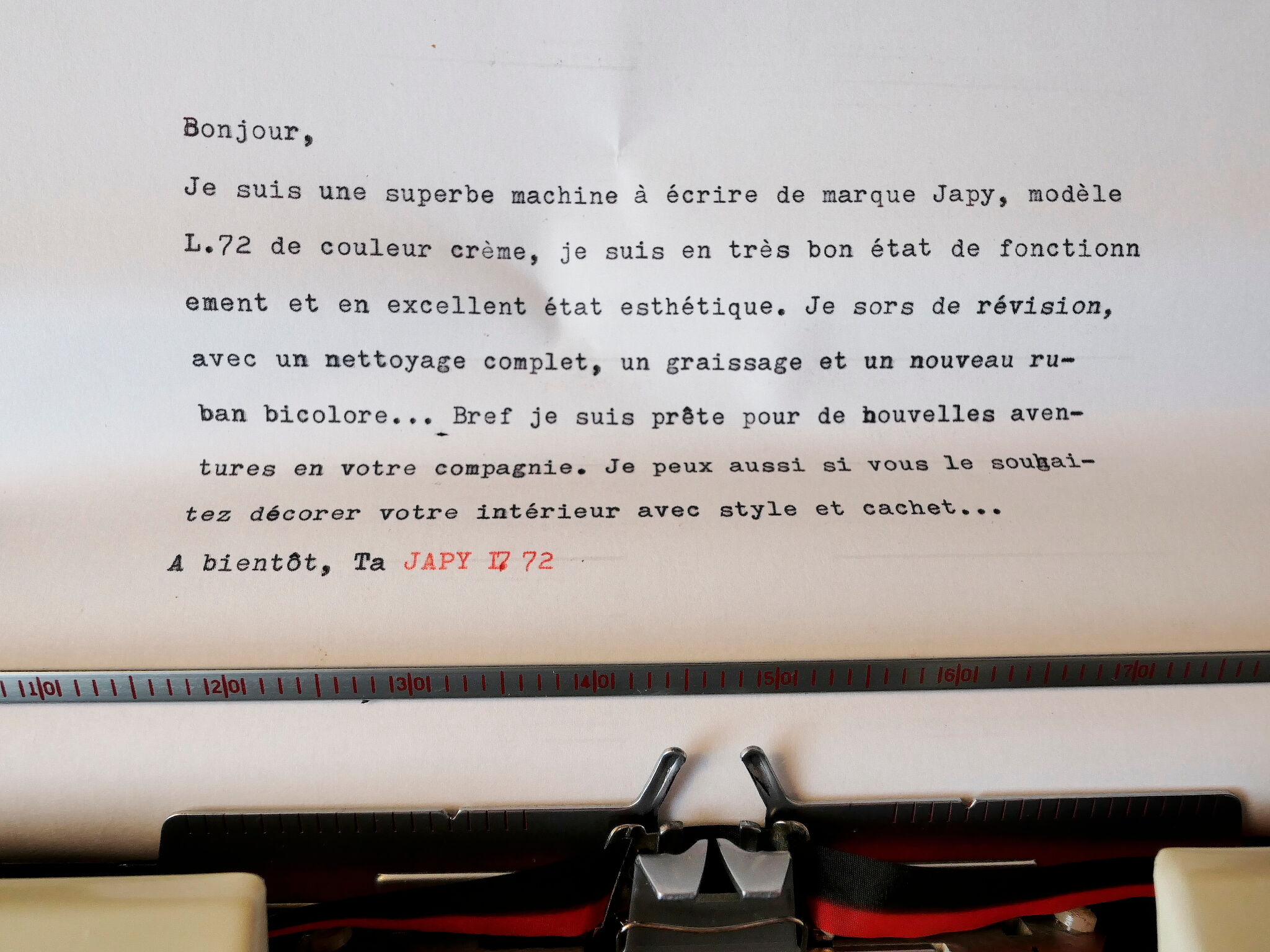 Japy L72 cream typewriter