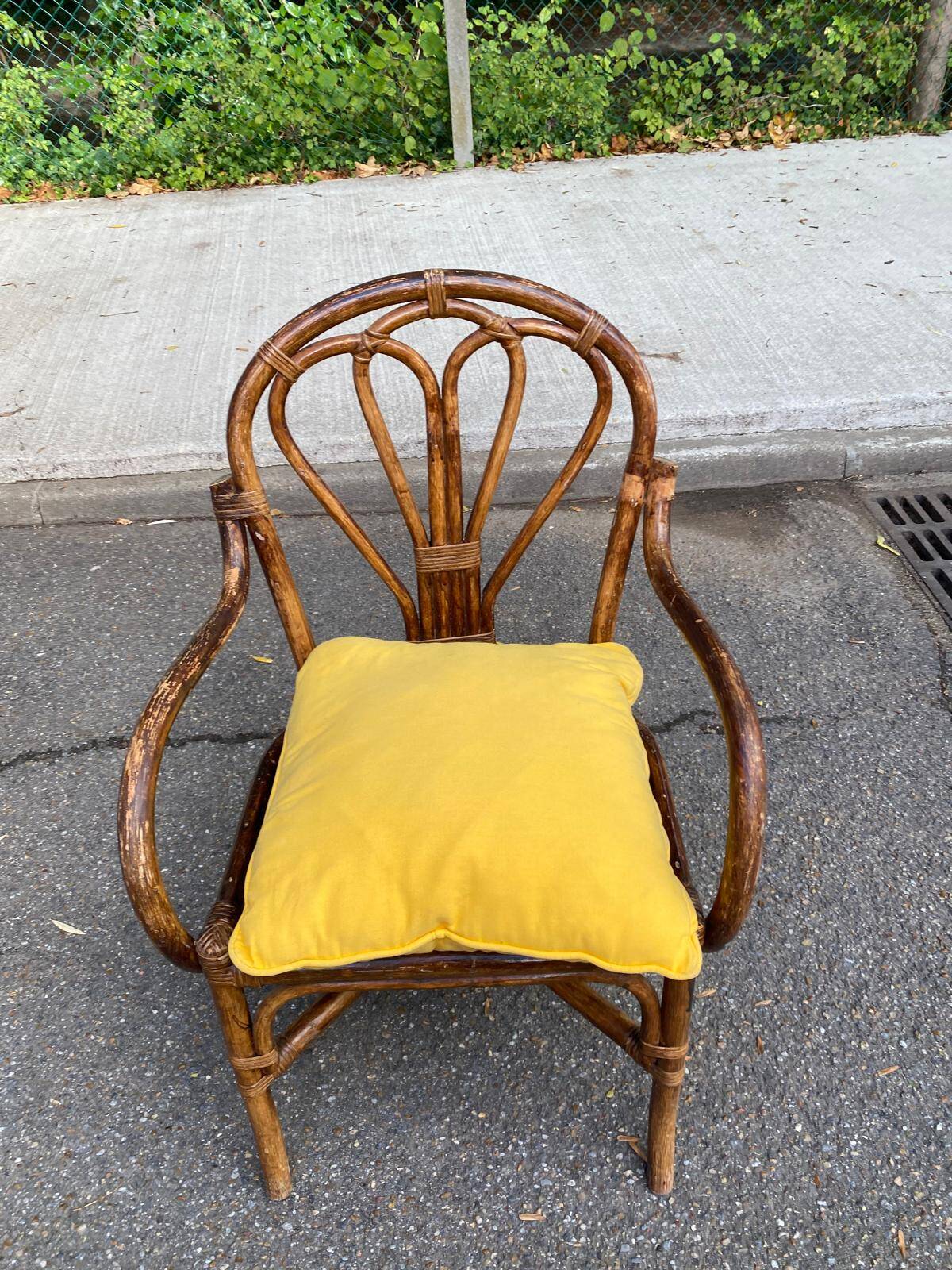 Fauteuil en rotin vintage / bambou teinté — Style Boho 70s