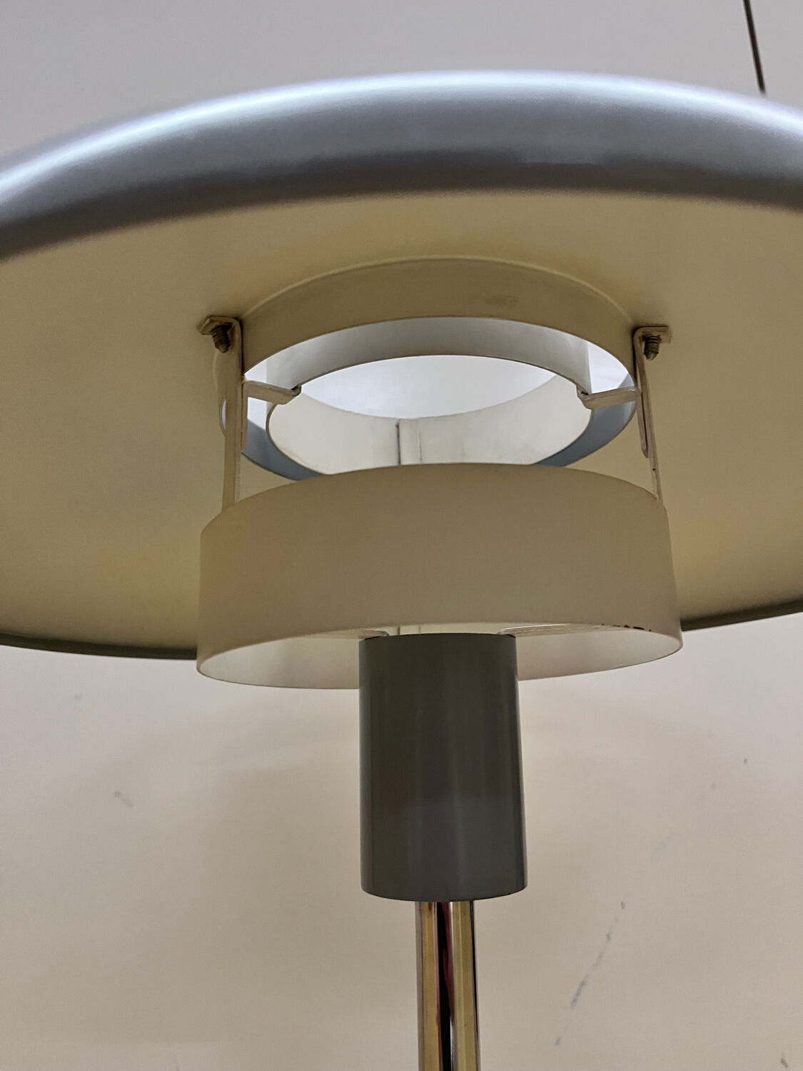 Table lamp Stilnovo – Model 8022 – Chrome and lacquered metal – Desi