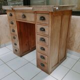 Furniture trade counter hardware box year 1940