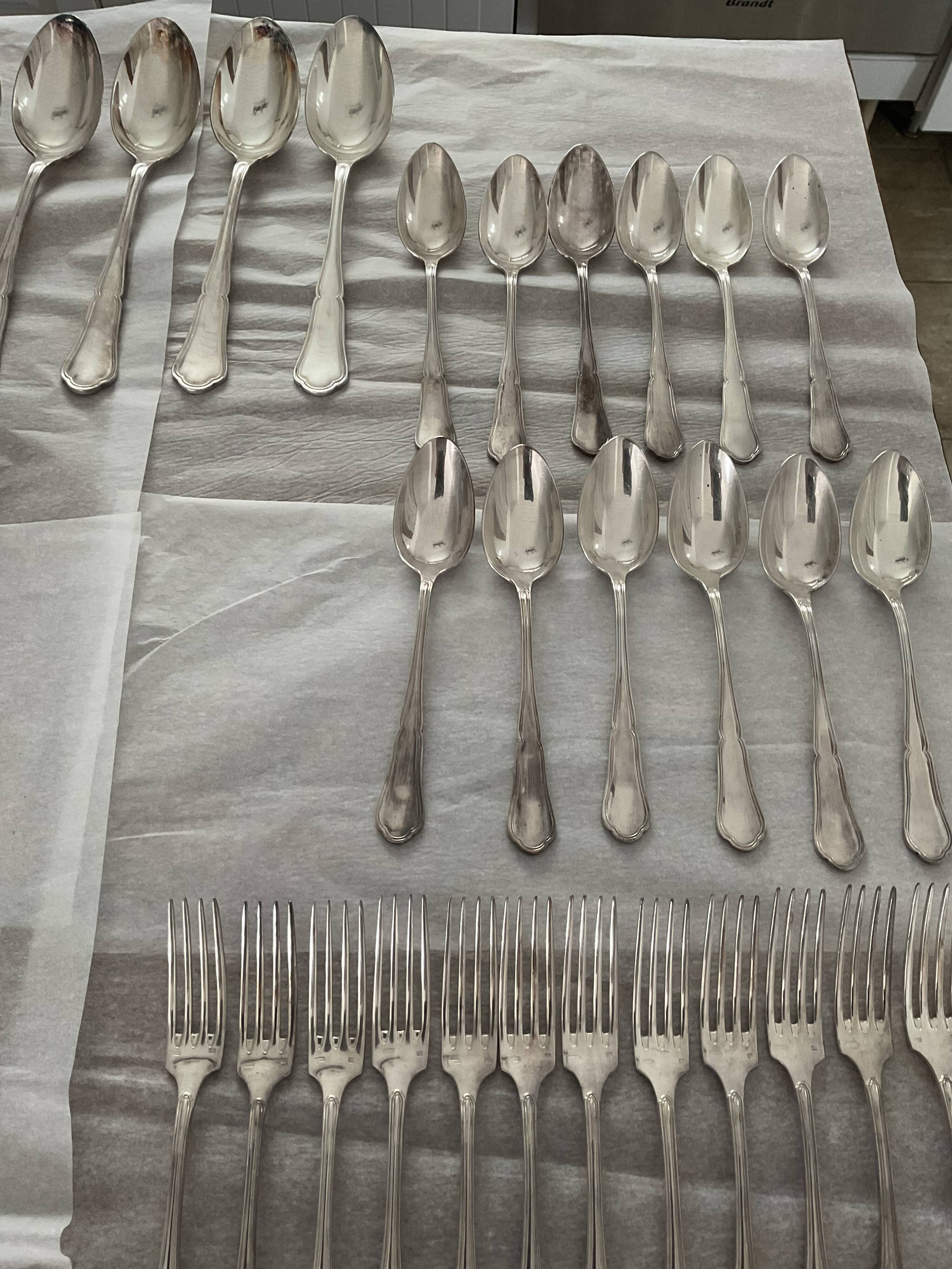 Set 72 couverts .métal argenté . vintage