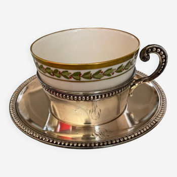 Tasse 19 eme siècle métal argenté et porcelaine