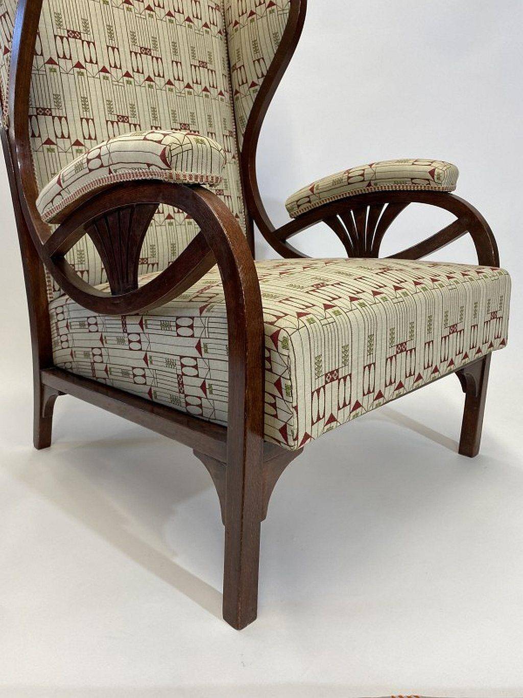 Art Nouveau wing chair no. 6542 by Thonet