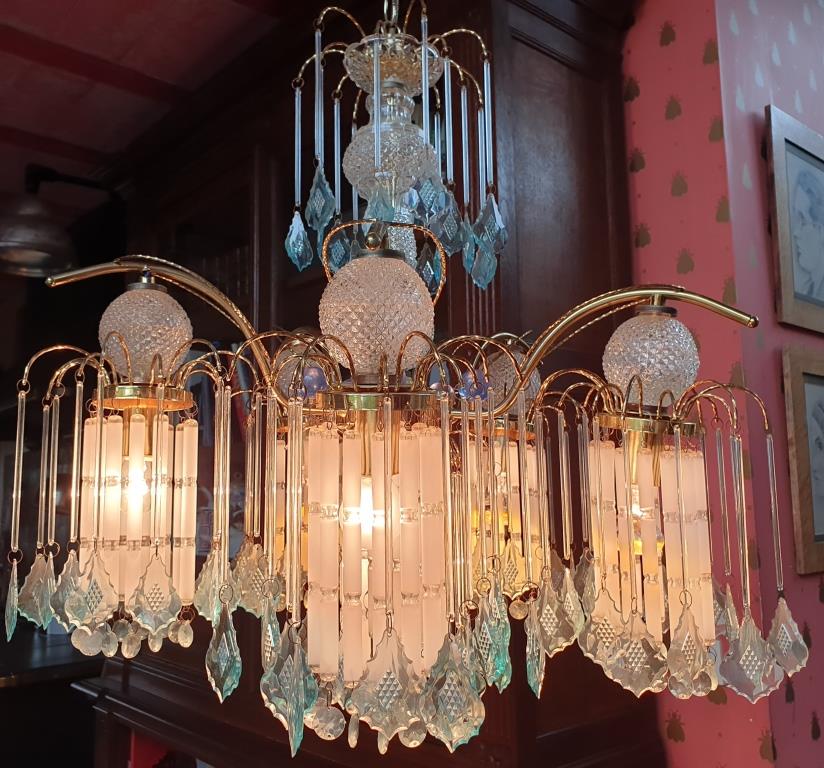 Vintage fountain chandelier glass and plexiglass