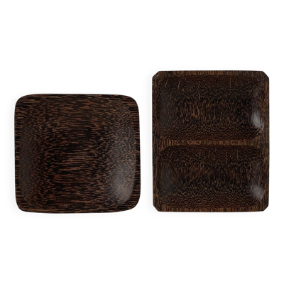 Lot de deux petits plateaux ou vide-poches de style Art Déco en palmier