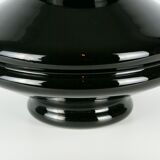 Vase en verre noir