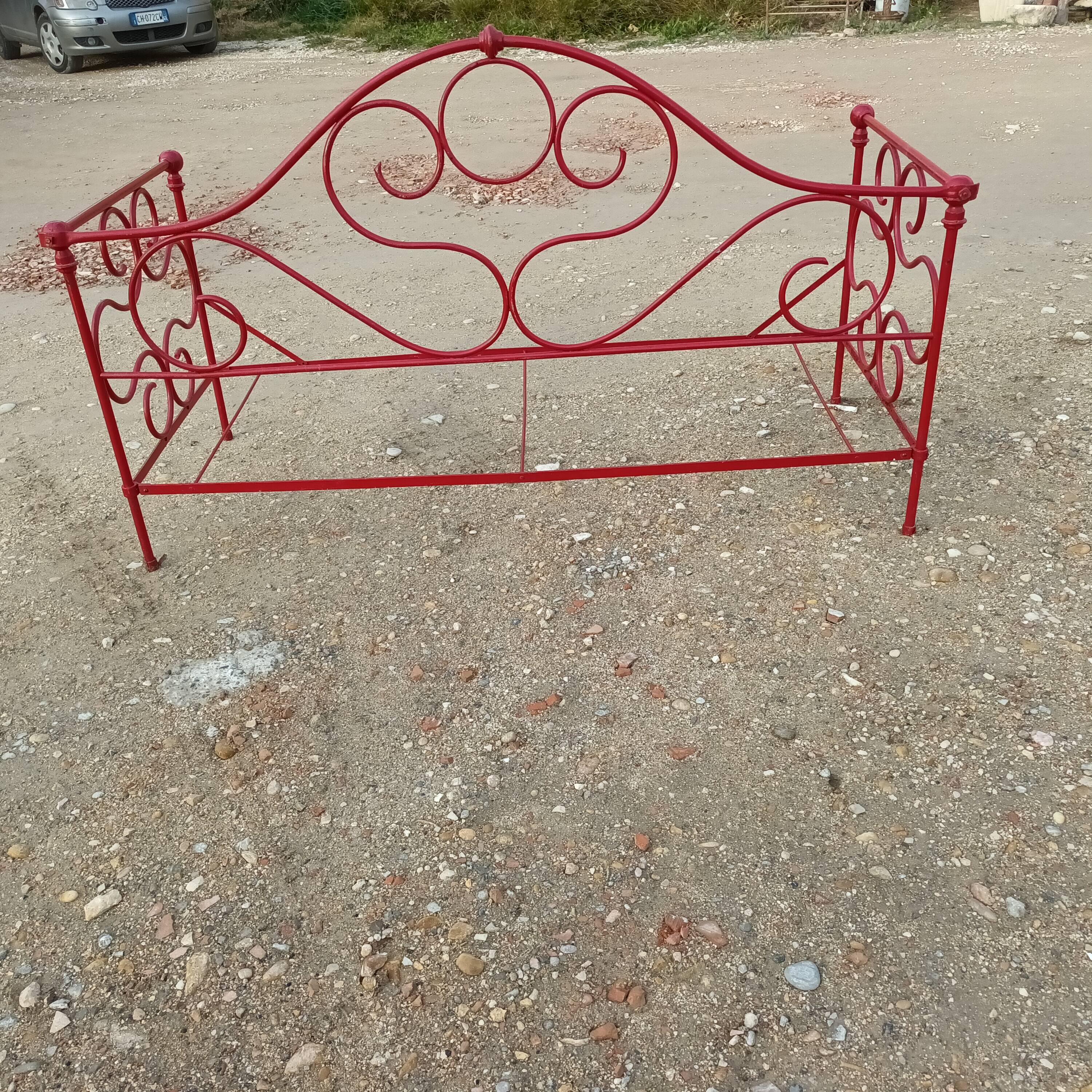 Iron bed