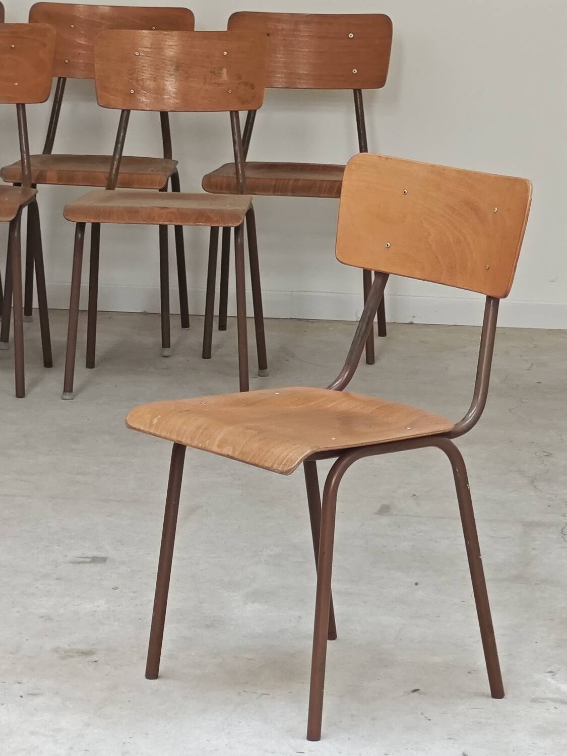 Set of 6 Czech school chairs in metal and wood, Kovona bistro style.