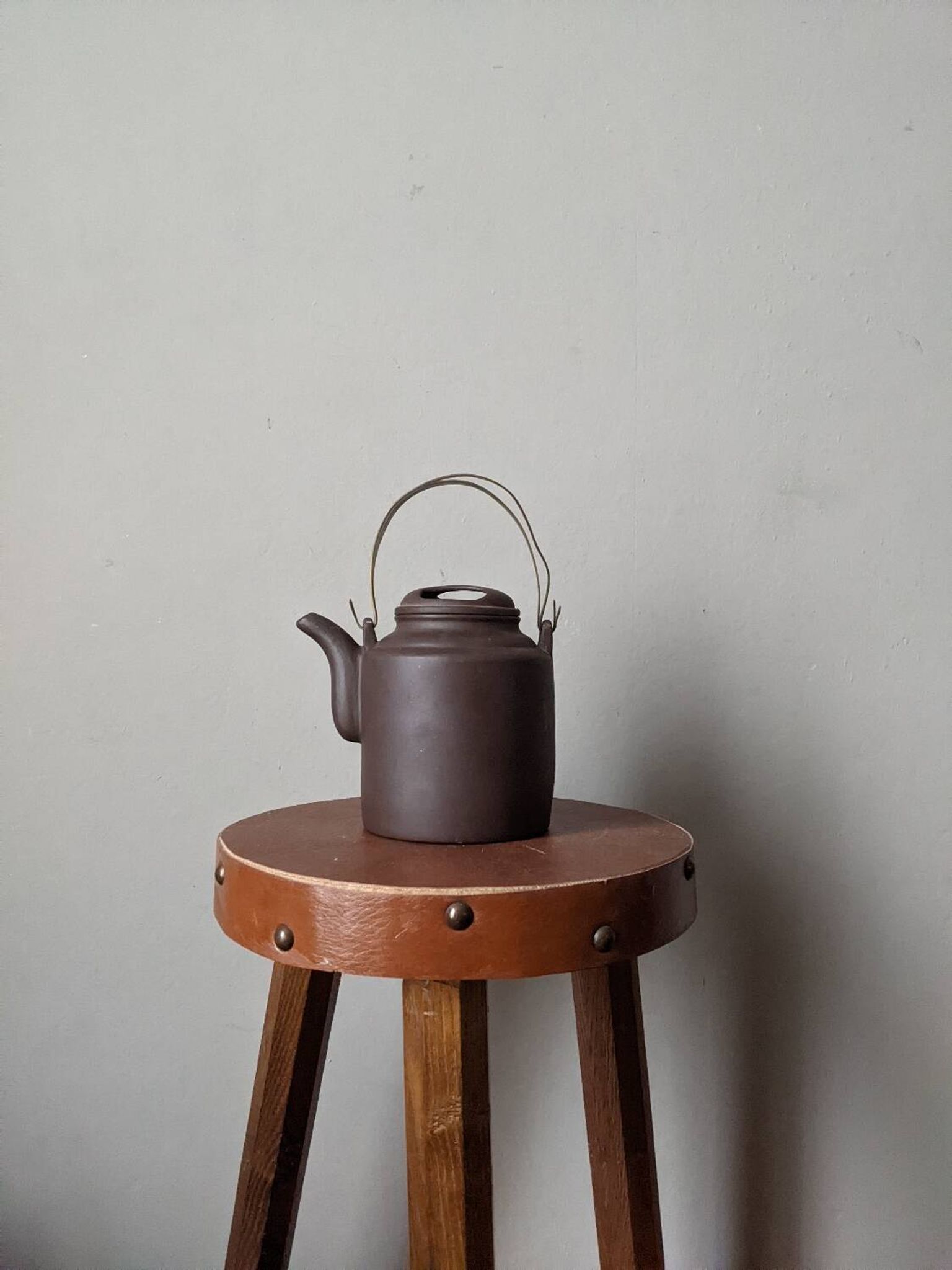 Théière en terre cuite chinoise décoration japandi