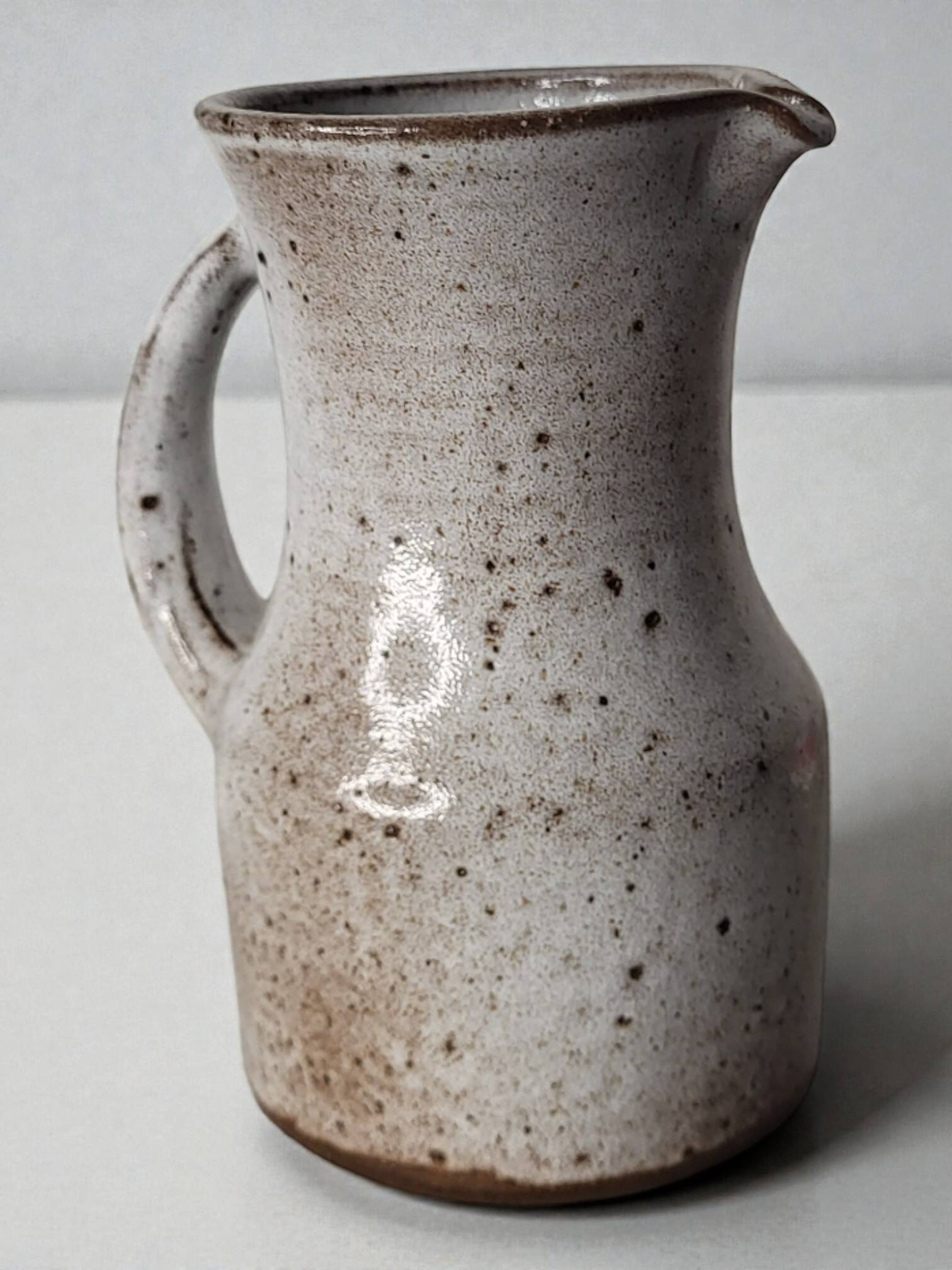 Stoneware jug Pierlot Ratilly
