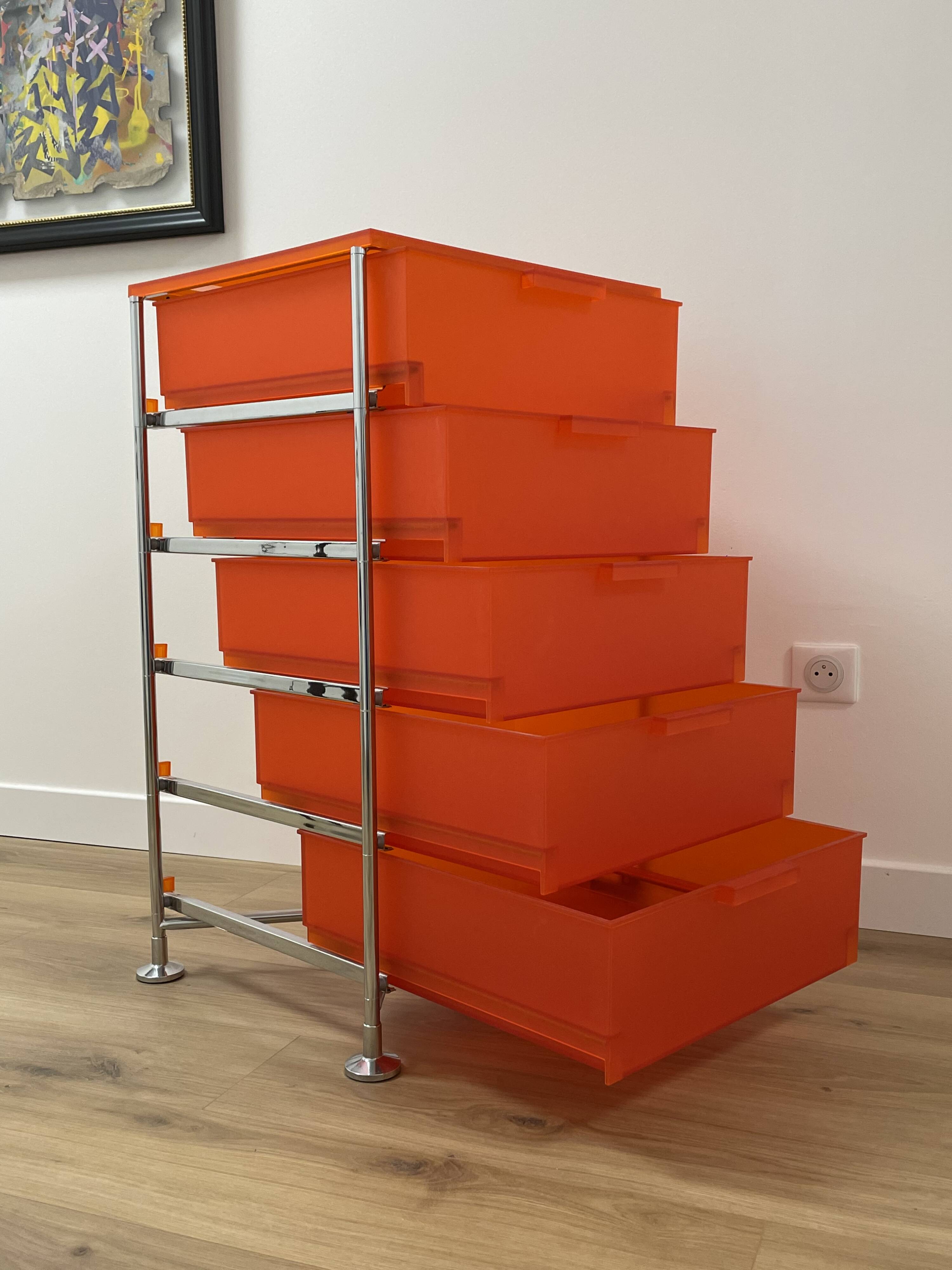 Storage box by Antonio Citterio for Kartell