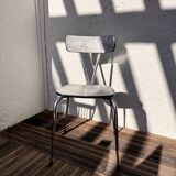 Formica table with marble motif, with drawer and its 3 chairs.