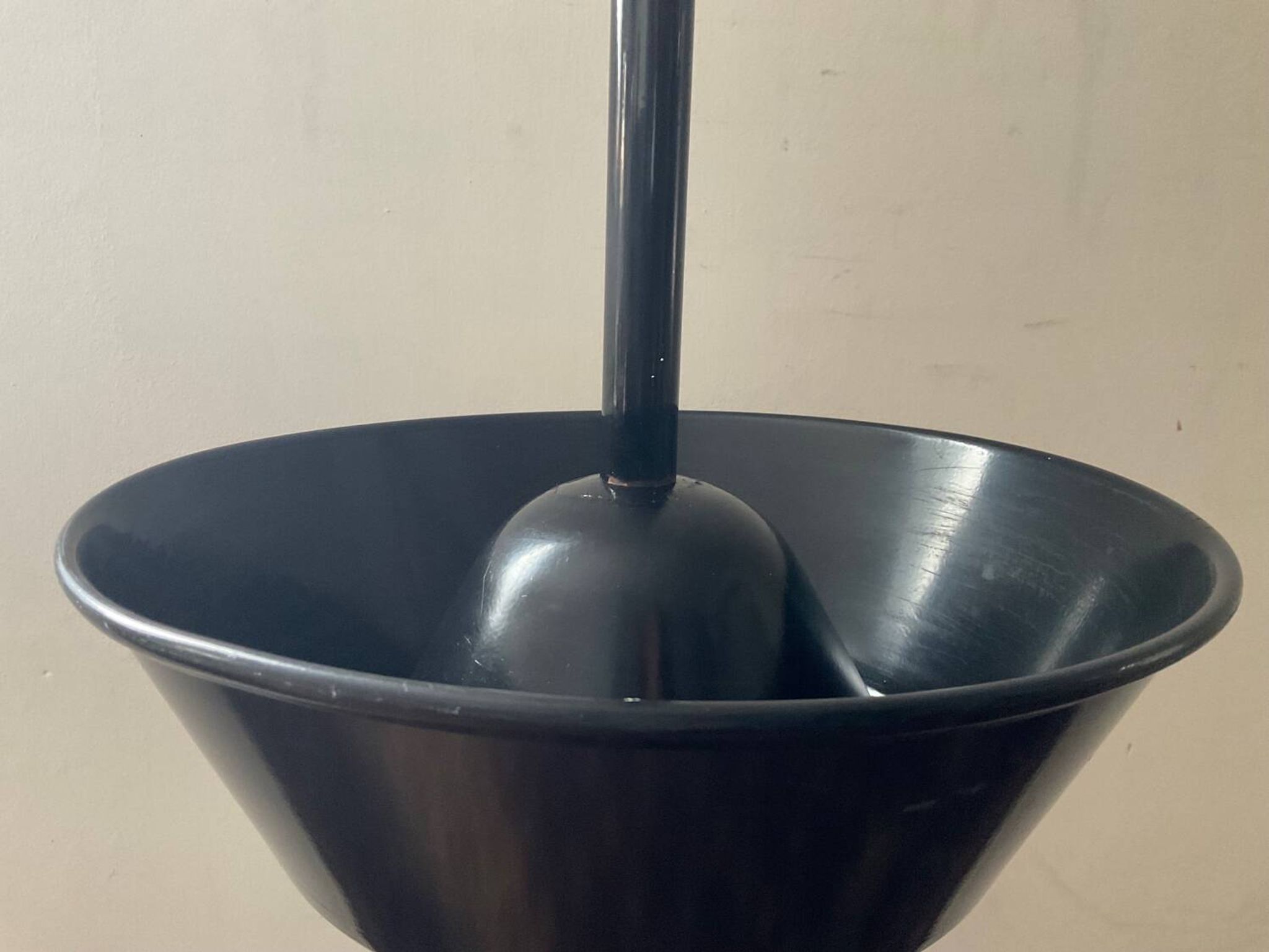 Cendrier sur pied Achille Castiglioni pour Zanotta années 70