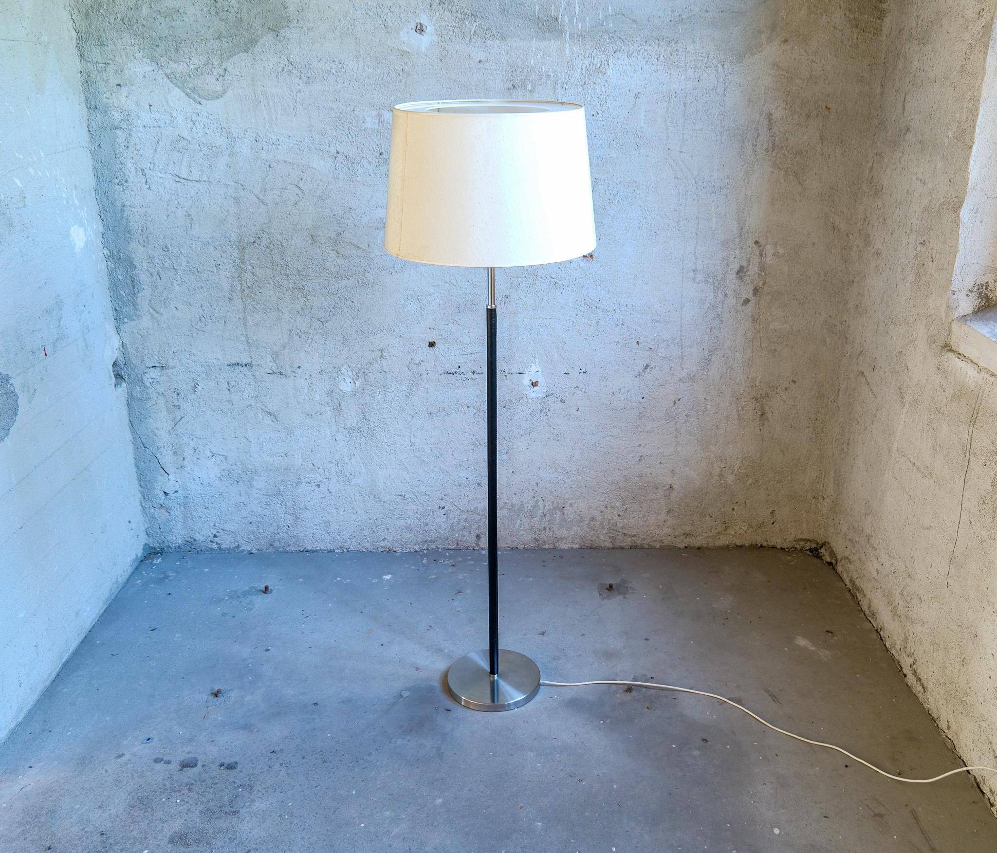 Modern mid-century chrome leather floor lamp Atelje Lyktan, Sweden