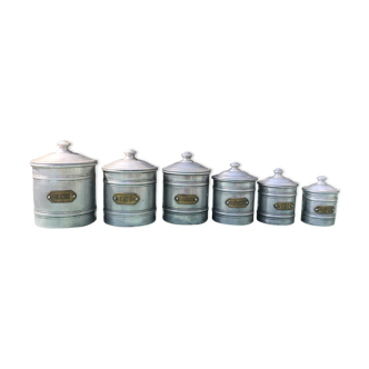 Series of 6 spice pots