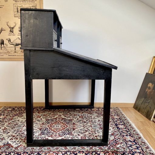 Stepped draftsman's office