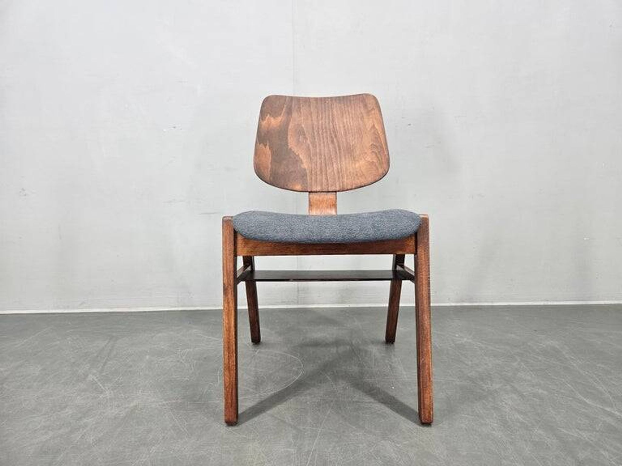 Rare mid-century dining chair in the style of Eames, up to 8 available, 1960s