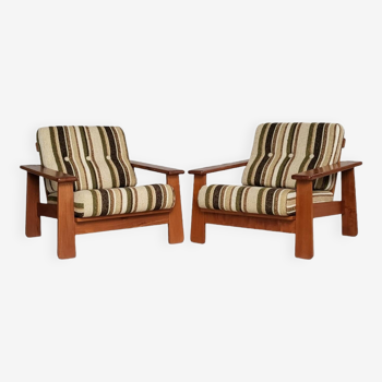 Zwei vintage Teakholz Sessel
